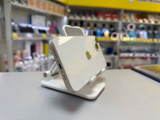 Фото 7: Apple iPhone 13 128GB по адресу г. Севастополь, Северная, площадь Захарова, 1Ж, «Новая Ярмарка», пав. 7