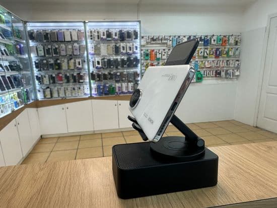 Фото 3: Honor 200 8/256GB по адресу Нижний Тагил, ул. Садовая, д. 2