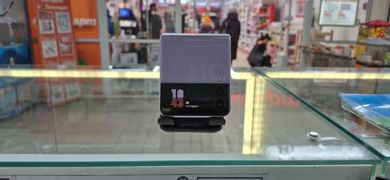 Фото 8: Samsung Galaxy Z Flip3  8/256GB по адресу г.Н.Тагил, ул.Юности,16