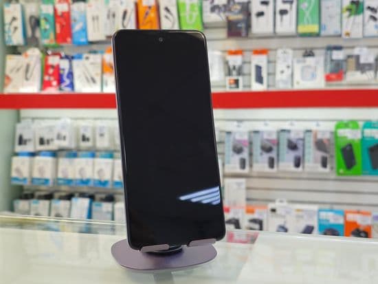 Фото 1: Tecno POVA 6 Neo 8/256GB по адресу г. Верхотурье, ул. Ершова, 5