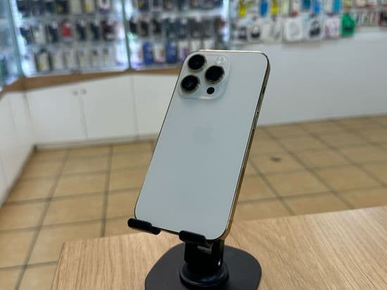 Фото 1: Apple iPhone 14 Pro 256Gb по адресу Нижний Тагил, ул. Садовая, д. 2