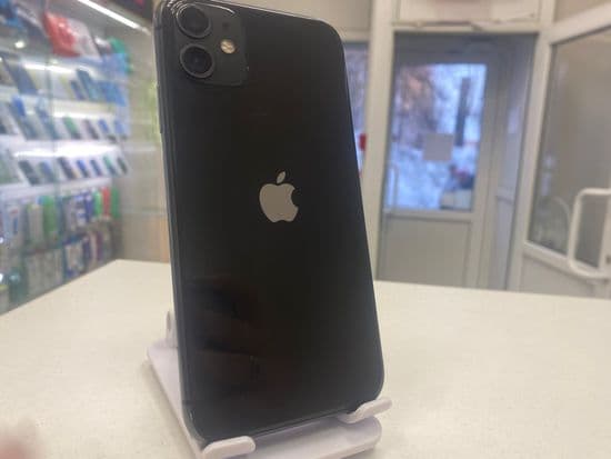 Фото 2: Apple iPhone 11 64Gb по адресу пос. Баранчинский, ул.Коммуны,45