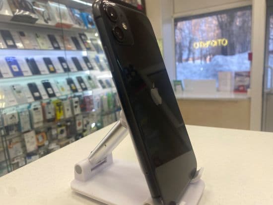 Фото 5: Apple iPhone 11 64Gb по адресу пос. Баранчинский, ул.Коммуны,45