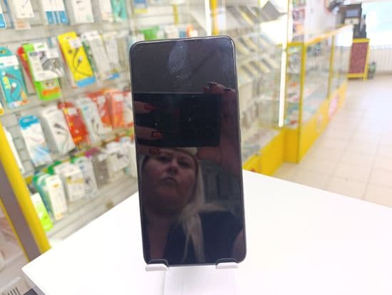 Фото 2: Xiaomi Poco F5 Pro 12/512GB по адресу г. Невьянск, ул. Ленина, 15а