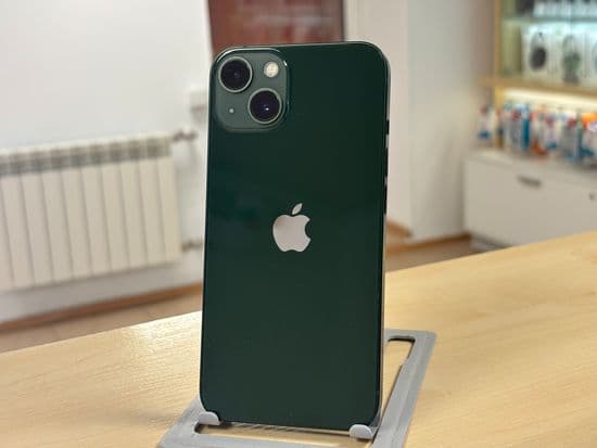 Фото 1: Apple iPhone 13 128GB по адресу г. Нижняя Тура, ул. Усошина, 1