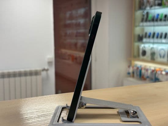 Фото 2: Apple iPhone 13 128GB по адресу г. Нижняя Тура, ул. Усошина, 1