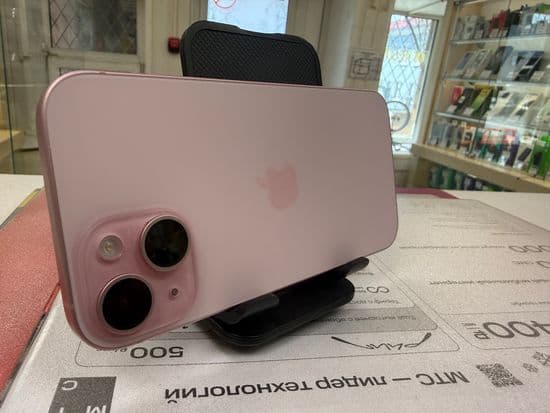 Фото 1: Apple iPhone 15 128GB по адресу г.В.Тура, ул. Иканина, 90