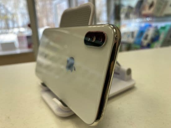 Фото 2: Apple iPhone X 256GB по адресу пос. Баранчинский, ул.Коммуны,45
