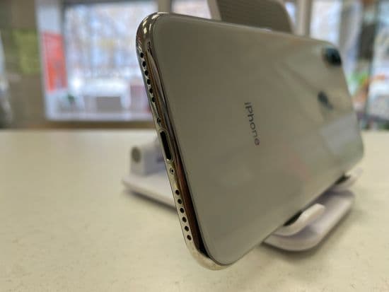 Фото 6: Apple iPhone X 256GB по адресу пос. Баранчинский, ул.Коммуны,45