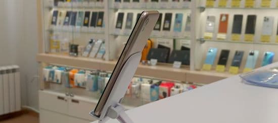 Фото 4: Honor 8S 2/32GB по адресу г.Новая Ляля, ул.Розы Люксембург,69в