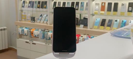 Фото 6: Honor 8S 2/32GB по адресу г.Новая Ляля, ул.Розы Люксембург,69в