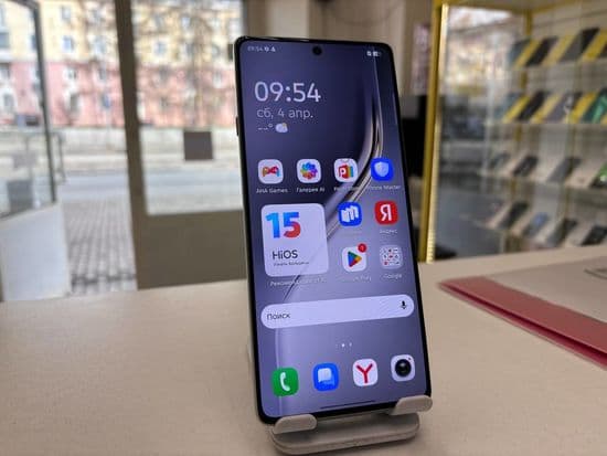 Фото 1: Tecno Camon 40 12/256GB по адресу г.Н.Тагил, пр-т Мира,71