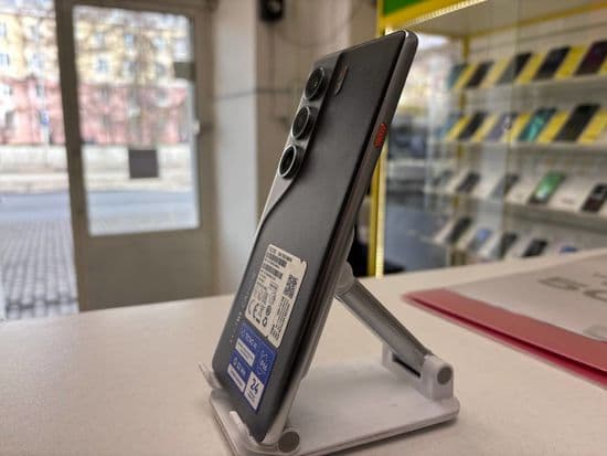 Фото 4: Tecno Camon 40 12/256GB по адресу г.Н.Тагил, пр-т Мира,71