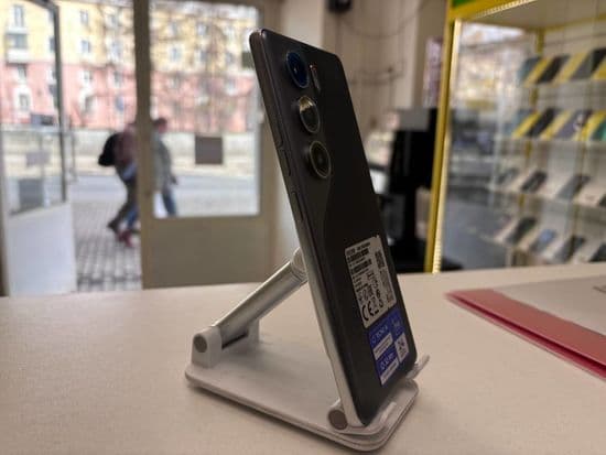 Фото 7: Tecno Camon 40 12/256GB по адресу г.Н.Тагил, пр-т Мира,71