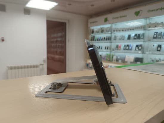 Фото 3: Infinix Note 30 Pro 8/256GB по адресу г.Н.Тура, Усошина,1