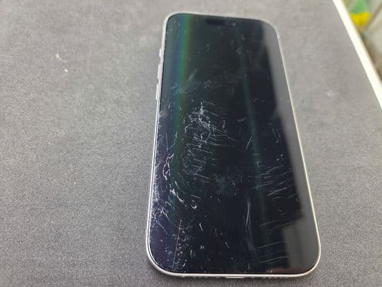 Фото 2: Apple iPhone 16 Pro 128GB по адресу г.Серов, ул.Ленина,215