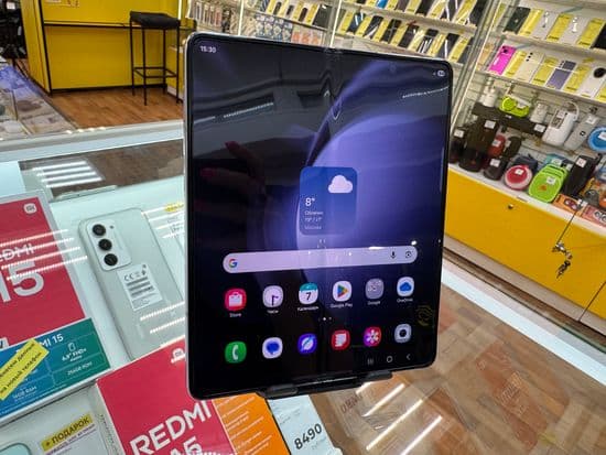Фото 3: Samsung Galaxy Z Fold5 12/256GB по адресу г.Н.Тагил, ул.Металлургов,58а