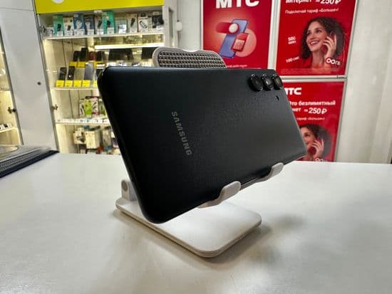 Фото 3: Samsung Galaxy M55 8/256GB по адресу г.Севастополь, ул.Горпищенко,61