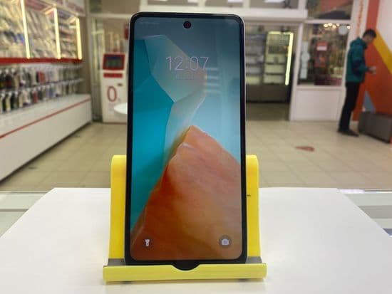 Фото 2: Tecno Spark 20 8/256GB по адресу г.Н.Тагил, ул.Металлургов,58а