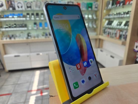 Фото 2: Tecno Spark Go 2024 4/128GB по адресу г. Карпинск, ул. Мира, 65