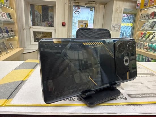 Фото 5: Tecno POVA 6 Neo 8/256GB по адресу г. Верхняя Тура, ул. Иканина, 90