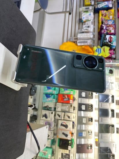 Фото 1: Huawei P60 8/256GB по адресу г.Серов, ул.Ленина,215
