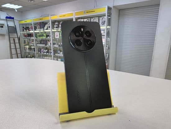 Фото 2: Realme 12 4G 8/128GB по адресу г. Краснотурьинск, ул. Ленина, 76