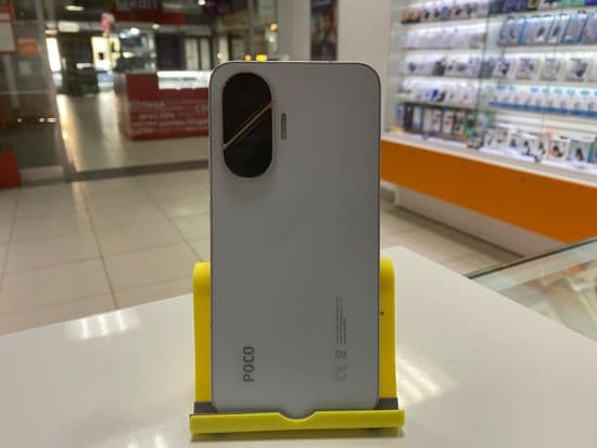 Фото 2: Xiaomi Poco F7 12/256GB по адресу г. Нижний Тагил, ул. Пархоменко, 41