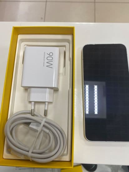 Фото 4: Xiaomi Poco F7 12/256GB по адресу г. Нижний Тагил, ул. Пархоменко, 41