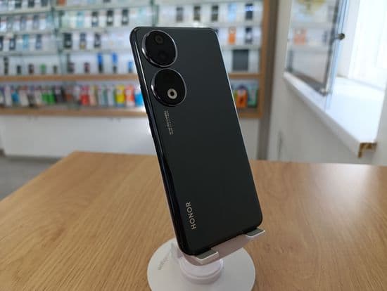 Фото 3: Honor 90 8/256Gb по адресу г. Верхотурье, ул. Карла Маркса, 3а