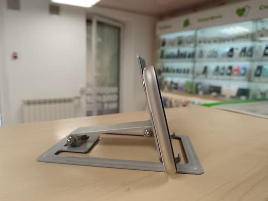 Фото 1: Apple iPhone 11 64Gb по адресу г.Н.Тура, Усошина,1