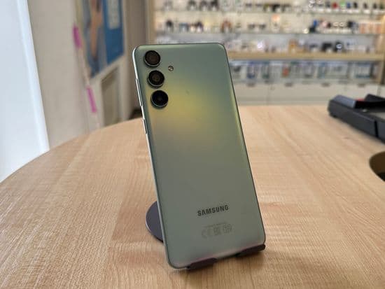 Фото 7: Samsung Galaxy M55 8/128GB по адресу г. Красноуральск, ул. Ленина, 8а