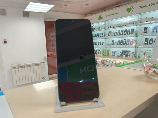 Фото 1: Xiaomi Redmi 15C 4/256GB по адресу г. Нижняя Тура, ул. Усошина, 1