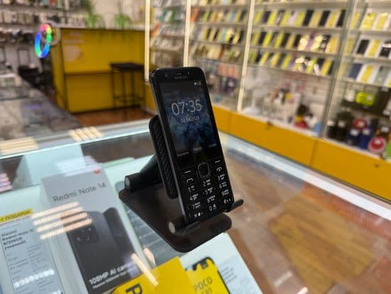 Фото 2: Nokia 230 Dual Sim RM-1172 по адресу г. Нижний Тагил, ул. Металлургов, 58а