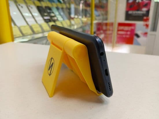 Фото 3: Tecno Spark 8C 4/64GB по адресу г. Верхний Тагил, ул. Ленина, 92