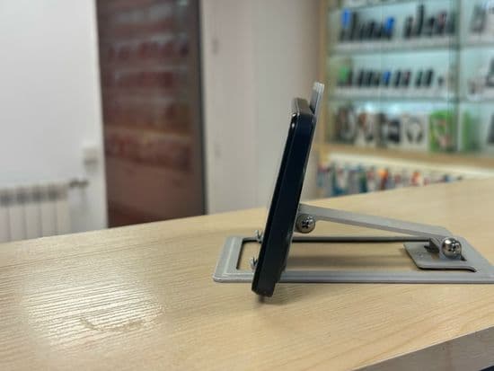 Фото 1: Infinix Smart 8 plus 4/128GB по адресу г. Нижняя Тура, ул. Усошина, 1