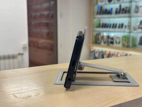 Фото 3: Infinix Smart 8 plus 4/128GB по адресу г. Нижняя Тура, ул. Усошина, 1