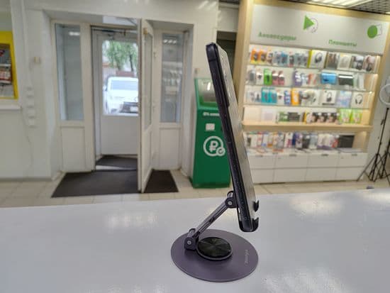 Фото 3: Samsung Galaxy S21 5G 8/256GB по адресу г. Нижний Тагил, ул. Металлургов, 58а