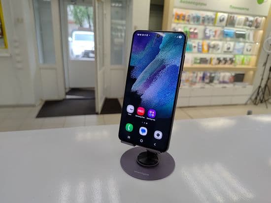 Фото 4: Samsung Galaxy S21 5G 8/256GB по адресу г. Нижний Тагил, ул. Металлургов, 58а