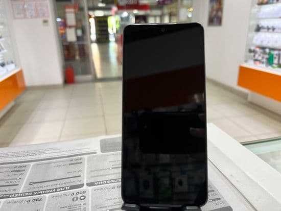 Фото 1: Xiaomi Redmi Note 12 8/256GB по адресу г. Нижний Тагил, ул. Пархоменко, 41