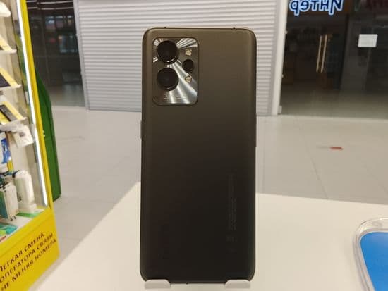 Фото 4: Realme GT 2 Pro 12/256GB по адресу г. Нижний Тагил, ул. Садовая, 81