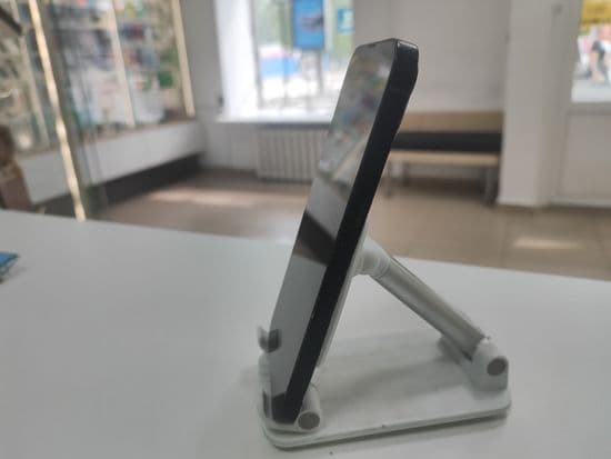 Фото 2: Apple iPhone 13 128GB по адресу г. Нижний Тагил, пр-т Вагоностроителей, 21