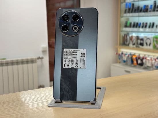 Фото 1: Tecno Spark 30 Pro 8/128GB по адресу г. Нижняя Тура, ул. Усошина, 1