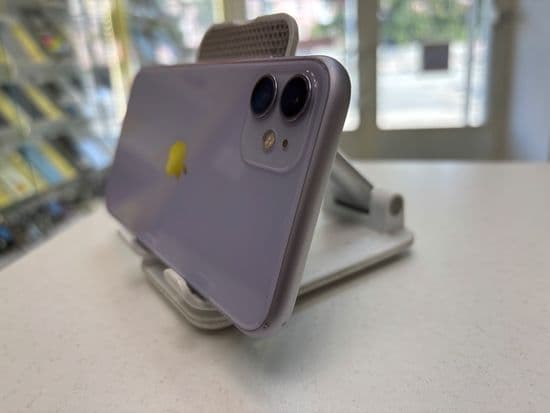 Фото 2: Apple iPhone 11 128Gb по адресу г. Нижний Тагил, пр-т Мира, 71