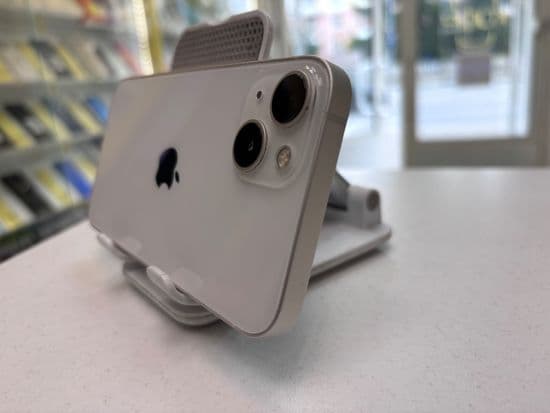 Фото 1: Apple iPhone 13 128GB по адресу г. Нижний Тагил, пр-т Мира, 71