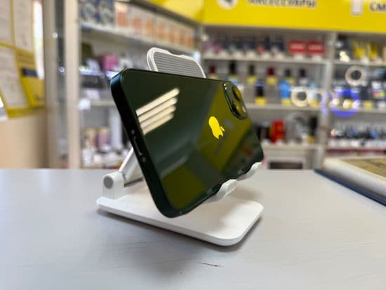 Фото 4: Apple iPhone 13 128GB по адресу г. Севастополь, Северная, площадь Захарова, 1Ж, «Новая Ярмарка», пав. 7