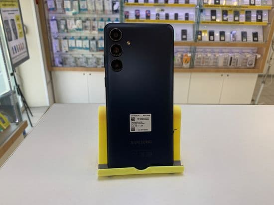 Фото 4: Samsung Galaxy M55 8/128GB по адресу г. Краснотурьинск, ул. Ленина, 76