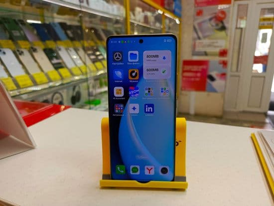 Фото 4: Realme 10 Pro Plus 8/256GB по адресу г. Верхний Тагил, ул. Ленина, 92