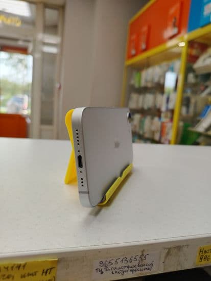 Фото 6: Apple iPhone 16e 128GB по адресу г. Артемовский, ул. Свободы, 42