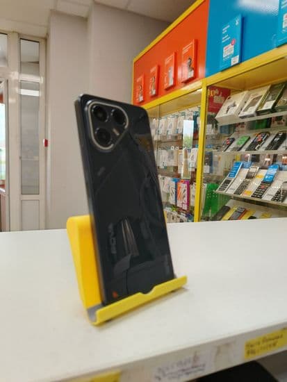 Фото 2: Tecno POVA 7 5G 8/256GB по адресу г. Артемовский, ул. Свободы, 42